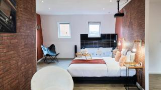 Suite Rose #3#- Ambiance cosy & Jacuzzi-self check-in - Roubaix - 1