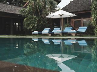 A Luxurious Balinese Traditional Villa in Canggu - Tumbak Bayuh - 6