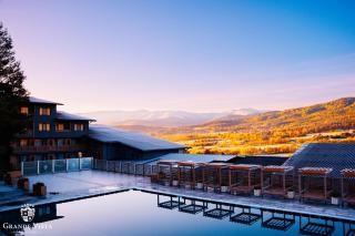 Grande Vista Resort & Spa - 4