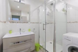 Spacious 2 room 1 bedroom Elegance Comfort for two people - Nice - 7