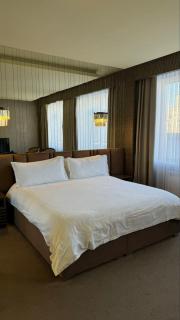Barhat Hotel & SPA - Taras - 2