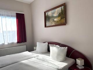 Hotel KM - Darmstadt - 8