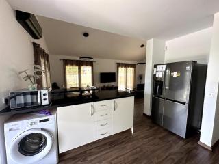 Family Villa with Large Garden - Pissouri - 2