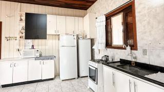 Casa aconchegante com piscina e churrasqueira - 3