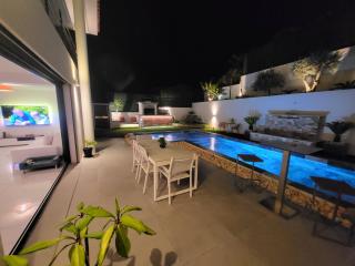 Sublime Villa Récente d'Architect T5 & Piscine & 5 pkg - 8