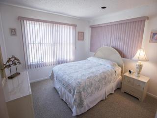 Ocean Front, Wi-Fi, Atlantic Views, 10 Beach Badges And Chairs, Outdoor Shower, Jacuzzi-Jet Tub, Decks Ping Pong Table, Private Yard,ship Bottom, - 8