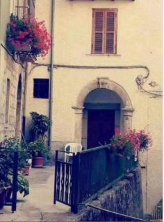 la cASa - - 9