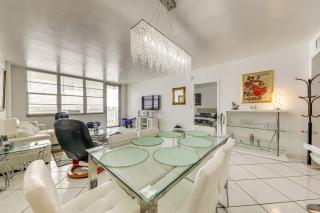 Balcony and Community Perks Coastal Hollywood Condo - Hollywood - 5