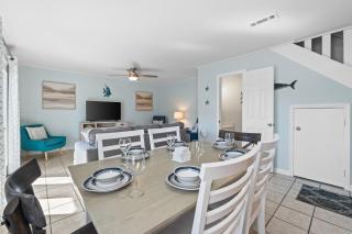 Horizon Tides by Book That Condo - 2