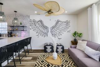 Imani Playce: Perfect location w/ Boho Vibes! - 3