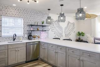 Imani Playce: Perfect location w/ Boho Vibes! - 2