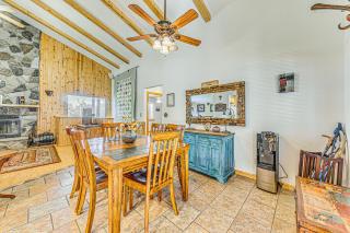 2 Mi to Dtwn Cloudcroft Home with Furnished Deck - 5