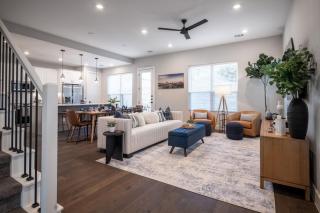 The Quad 4 Modern Suites Private Yard Grill 2 Miles to Kyle Field - College Station - 9