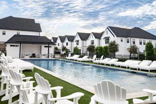 The Quad 4 Modern Suites Private Yard Grill 2 Miles to Kyle Field - College Station - 7