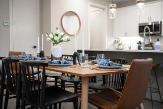 The Quad 4 Modern Suites Private Yard Grill 2 Miles to Kyle Field - College Station - 3
