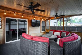 Ol Sarge Retreat Outdoor Amenities Cozy Charm - Bryan - 5