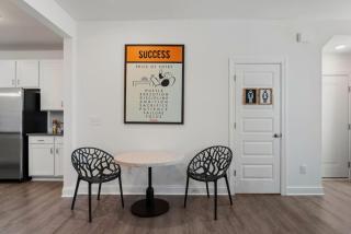 Eclectic Urban Retreat - Raleigh - 2