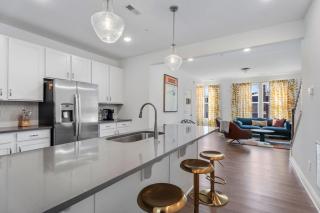 Eclectic Urban Retreat - Raleigh - 3