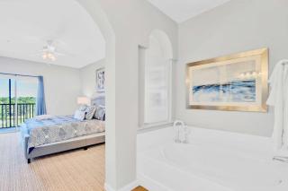 Modern 3BR - Near Disney - Pool and Hot Tub - Orlando - 1