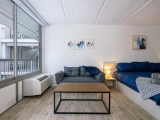 Bright and Modern Apt Near Disney - Kissimmee - 8