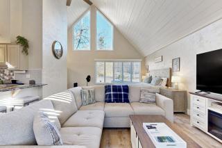 Sapphire Serenity - 4