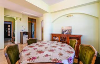 Gorgeous Home In Pomer - Pomer - 3