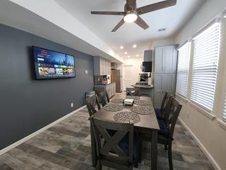 Neat Retreat-Comfortable & Cozy 2 BR,Close to all! - Atlantic City - 8