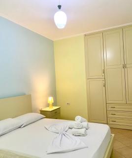Tropical Apartament beachfront - Sarandë - 4
