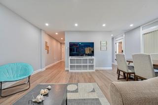 HomeSense-Spacious & Block from Ocean Casino - Atlantic City - 9