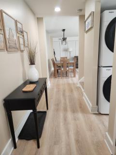 Blue Lagoon - Near the Boardwalk & Casinos! - 2