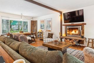 PackShack - Cozy Ski Cabin Mins from White Pass home - 0