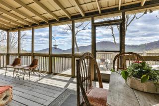 Here For The Views - Beautiful & Historic Cabin in Big Canoe - Jasper - 6