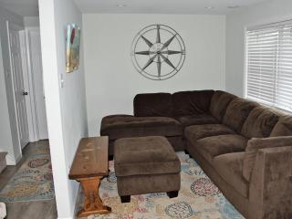 Pet Friendly, Single Family, Private Heated Pool, Hot Tub, Beach Badges And Beach Equipment, Private Fenced In Yard, Deck And Covered Patio, Granite, - 8