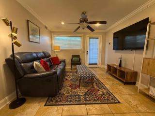 2 BR apartment with laundry pool - Baton Rouge - 8