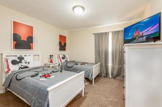 Flash 20 Off Spetacular TownHome With Private Pool close to Disney 8919PP - 8