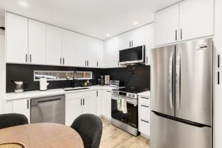 Modern Ballard Retreat Near Beach & Parks - 1