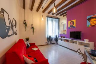 Lecco, 20 - In the heart of the Rainbow District - Milan - 4