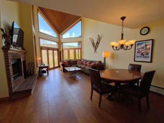 C3 Crawford Ridge Townhome with views walk to ski lodge - 5