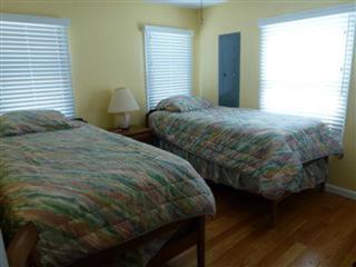 Pet Friendly, Bayfront, Boat Slip Dock, Beach Badges, Wifi, Boaters Delight! Bay Front 1St Floor Duplex In Peahala Park, 1St Floor Is Really 2Nd, - Peahala Park - 1