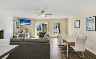 Blissful Balboa Close to Water Ferry & Pier - Newport Beach - 6