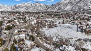 Modern 2br Escape Mountain View & Gully Access - - 9