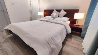 New Beautiful Contemporary Home in Pinole Hill - Pinole - 2