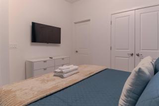 Sophisticated 9 bedroom close to Disney - 2