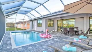 Upscale And Comfortable! Enjoy Views From The Pool - Cape Coral - 5