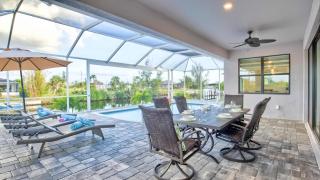 Upscale And Comfortable! Enjoy Views From The Pool - Cape Coral - 2