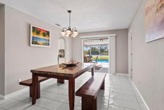 Charming Waterfront Getaway With Pool! - Cape Coral - 6