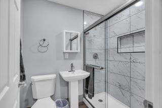 Sunny Simi Valley Valley 4BR 3BR LTR Modern Home Dedicated Work Place High Speed internet - 3