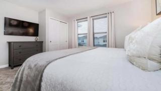 Special Offer Beautiful Pvt Pool and Spa Home - 1