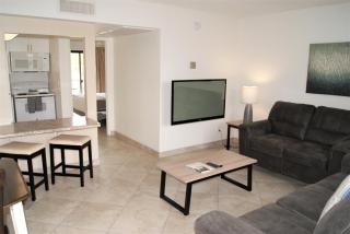 230 Fully Furnished 1BR Suite-Prime Location - 8