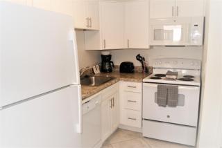 230 Fully Furnished 1BR Suite-Prime Location - Scottsdale - 7